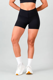Dynamic 4-Inch Short