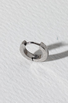 Thin Huggies Earrings - Silver
